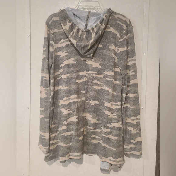 Lucky Brand Lightweight Sweater Camo Size M - Picture 3 of 4